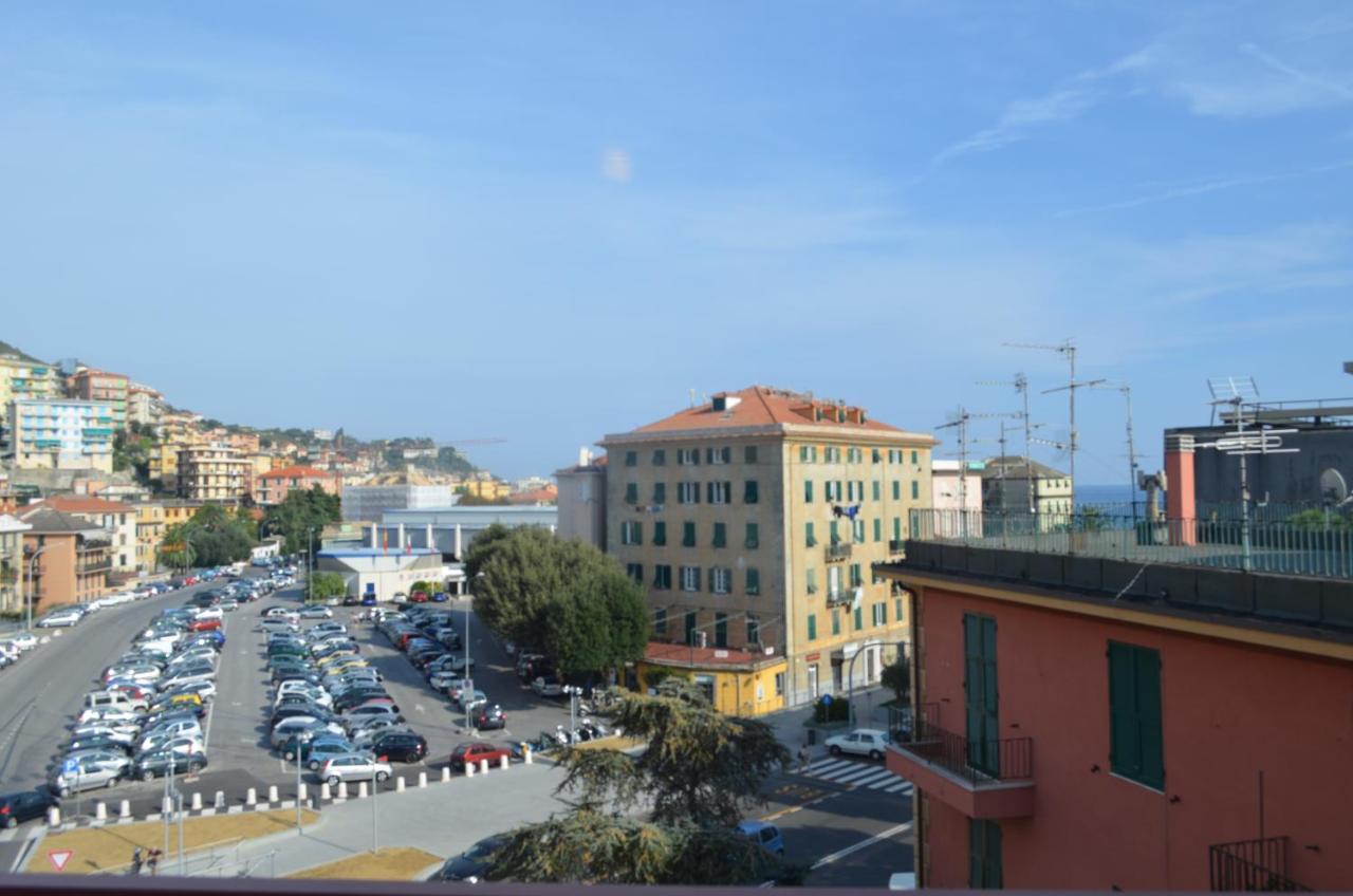 Genovese Villa Elena Appartamenti Varazze Exterior photo